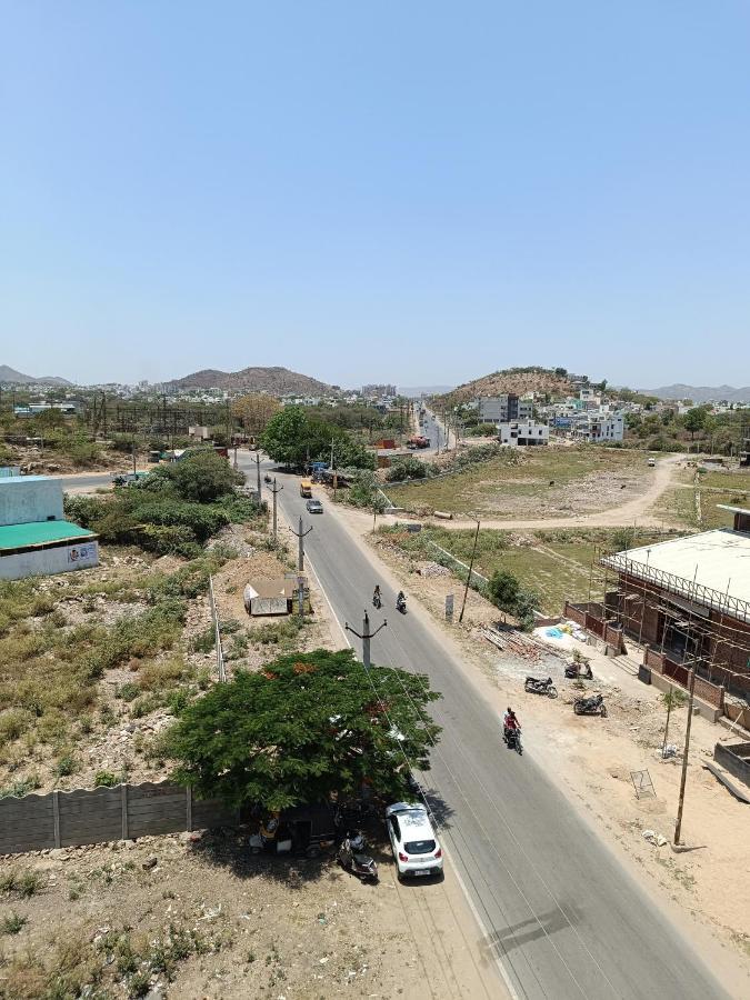 Hotel Laakhan By Ghumo Udaipur Kültér fotó