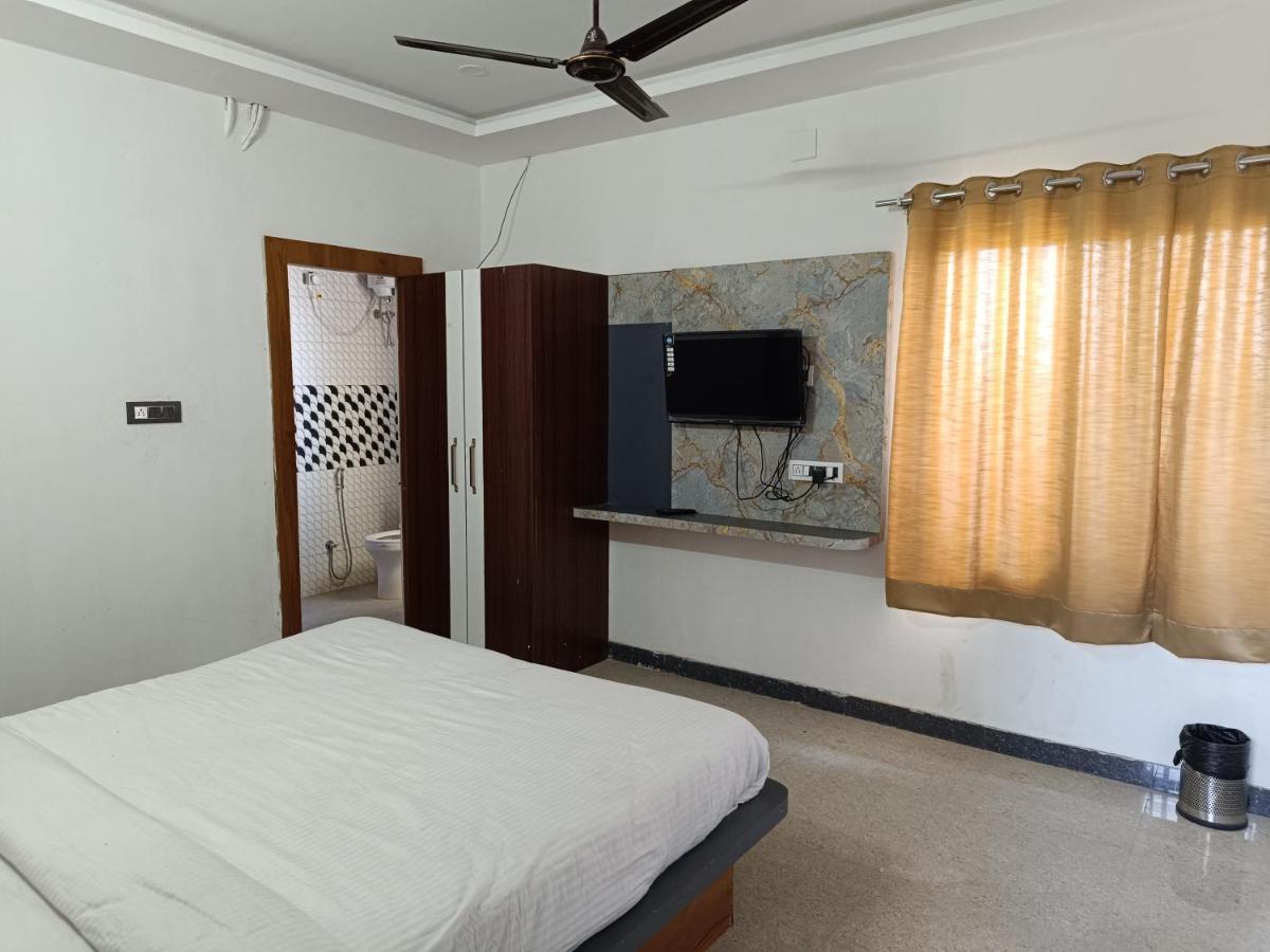 Hotel Laakhan By Ghumo Udaipur Kültér fotó